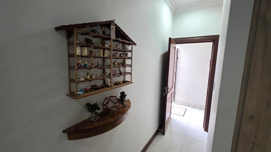 3 Bedroom Property for Sale in Melodie North West